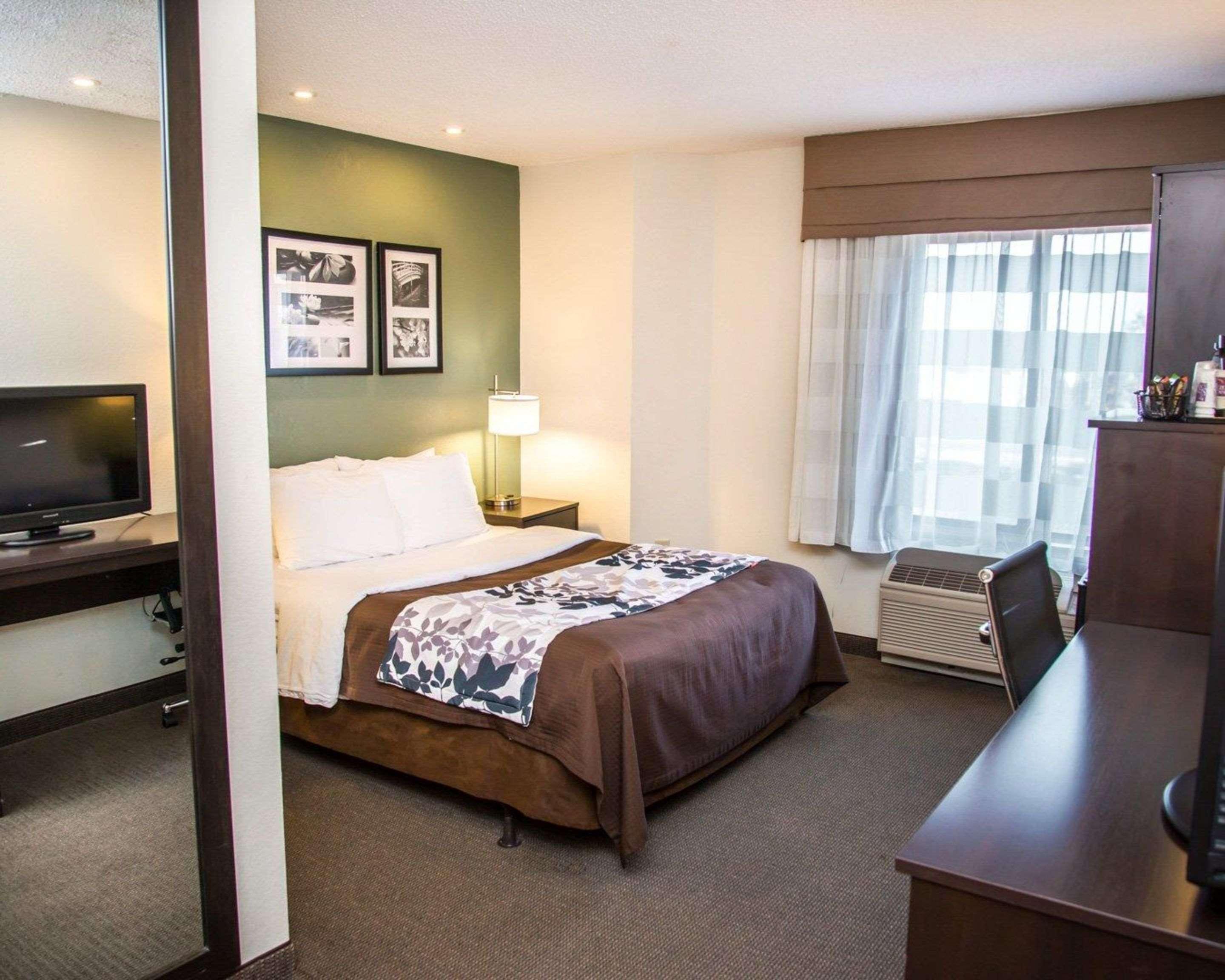 שרלוט Sleep Inn University Place מראה חיצוני תמונה