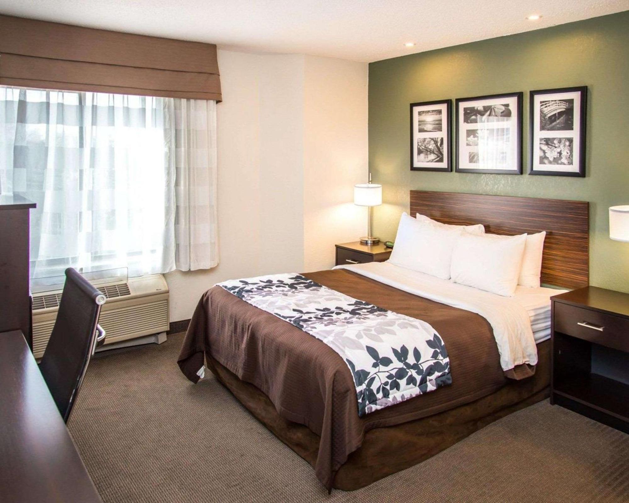 שרלוט Sleep Inn University Place מראה חיצוני תמונה