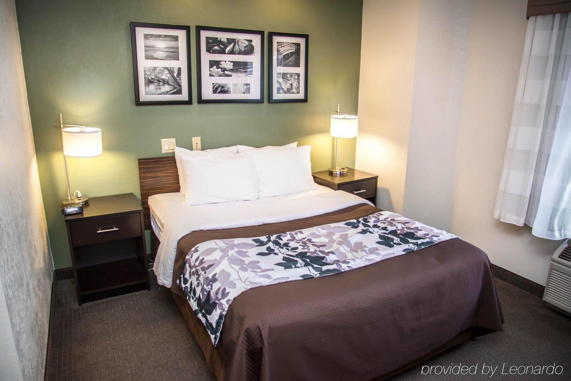 שרלוט Sleep Inn University Place מראה חיצוני תמונה